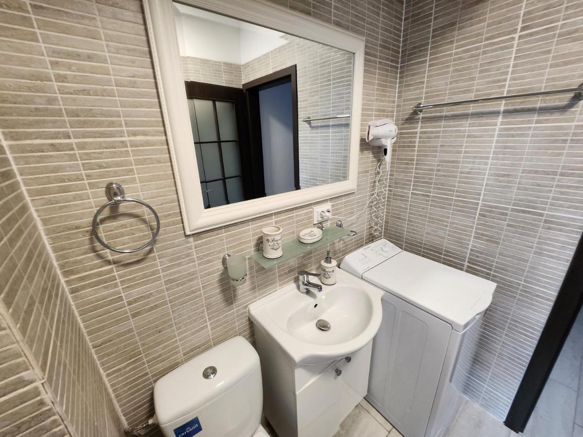 New House In Ultra Center Near Iulius & Palas Mall Ясси Екстер'єр фото
